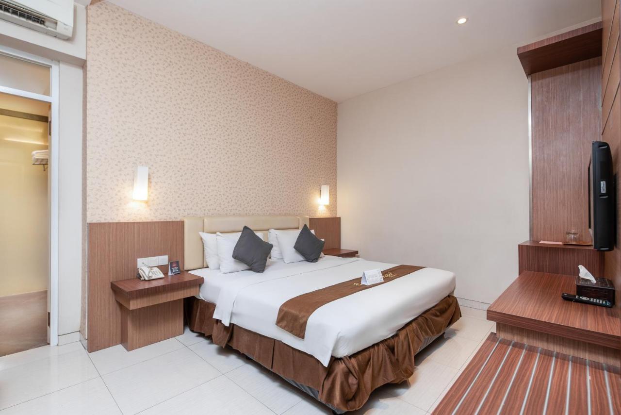 Life Emerald Hotel Σουραμπάγια Εξωτερικό φωτογραφία