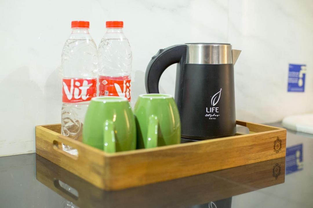 Life Emerald Hotel Σουραμπάγια Εξωτερικό φωτογραφία