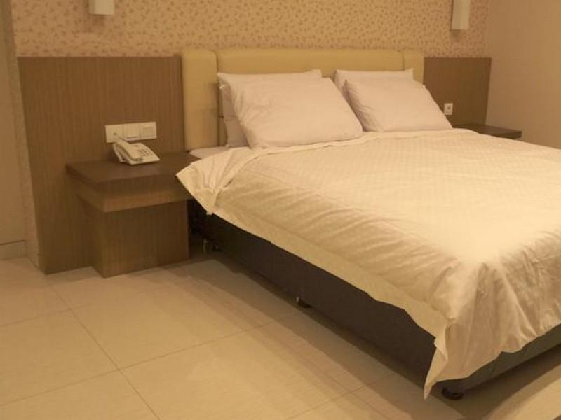 Life Emerald Hotel Σουραμπάγια Εξωτερικό φωτογραφία